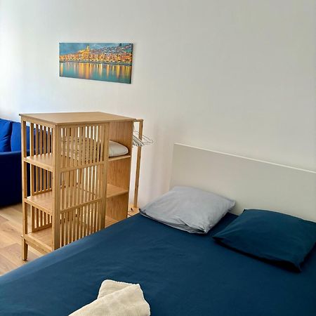 Studio 2 Etoiles A Menton Pour 4 Personnes Exterior photo